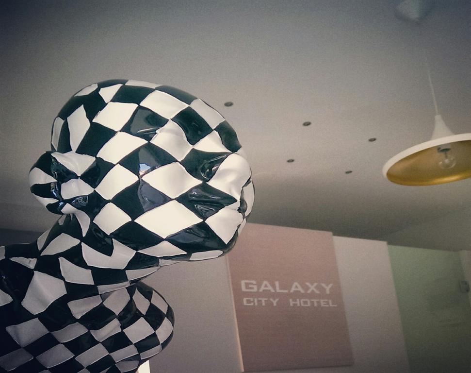 Galaxy City Hotel Ліменас Екстер'єр фото